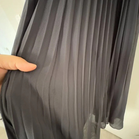 Aritzia Wilfred Beaune Pleated Sheer Chiffon Wrap Dress V-Neck Flowy Women's XS - Picture 14 of 15